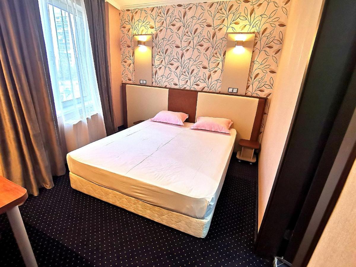 Elate Plaza Hotel Sofia Ngoại thất bức ảnh