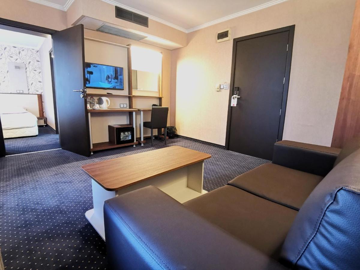 Elate Plaza Hotel Sofia Ngoại thất bức ảnh